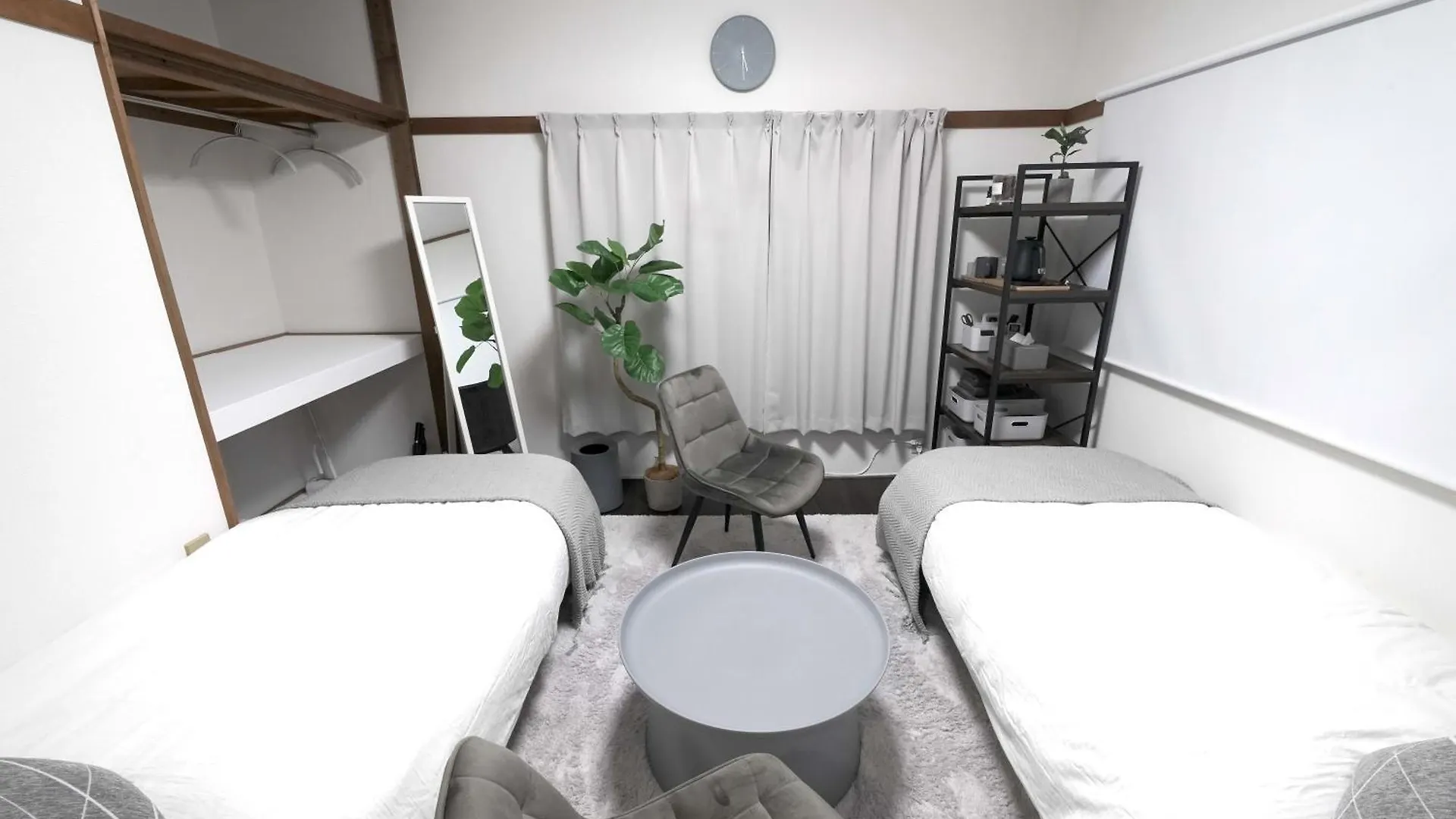 Close To Shinjuku!Twin Beds,Projector,Appliances! 東京都