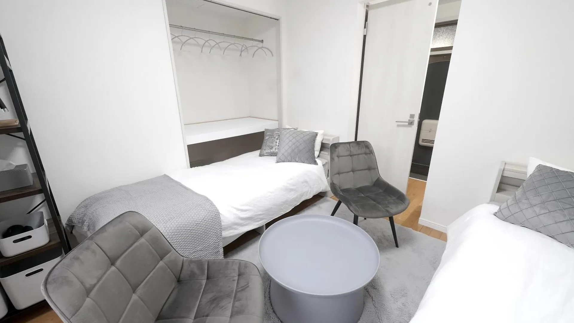 Close To Shinjuku!Twin Beds,Projector,Appliances! 東京都